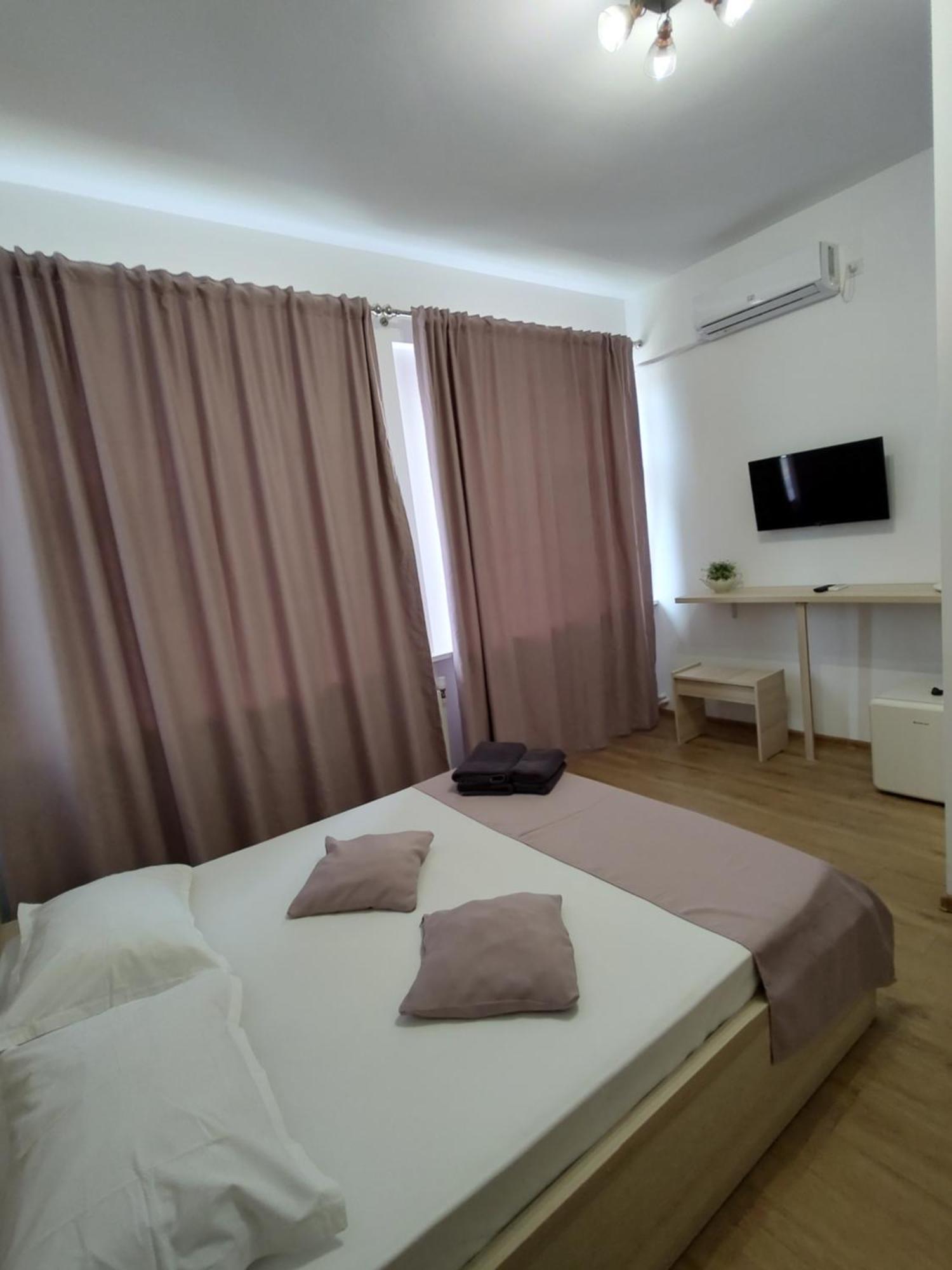 Puzzle Magic Bed & Breakfast Pitesti Luaran gambar