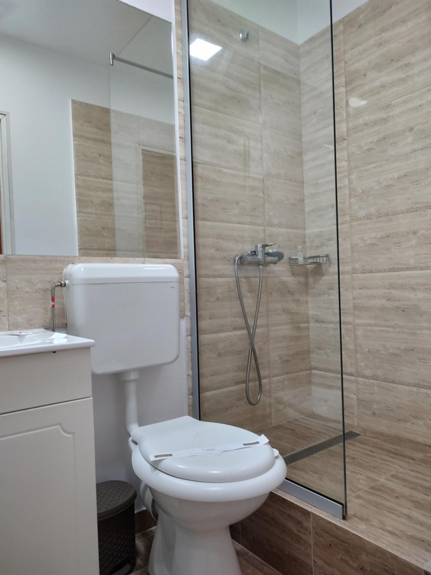 Puzzle Magic Bed & Breakfast Pitesti Luaran gambar